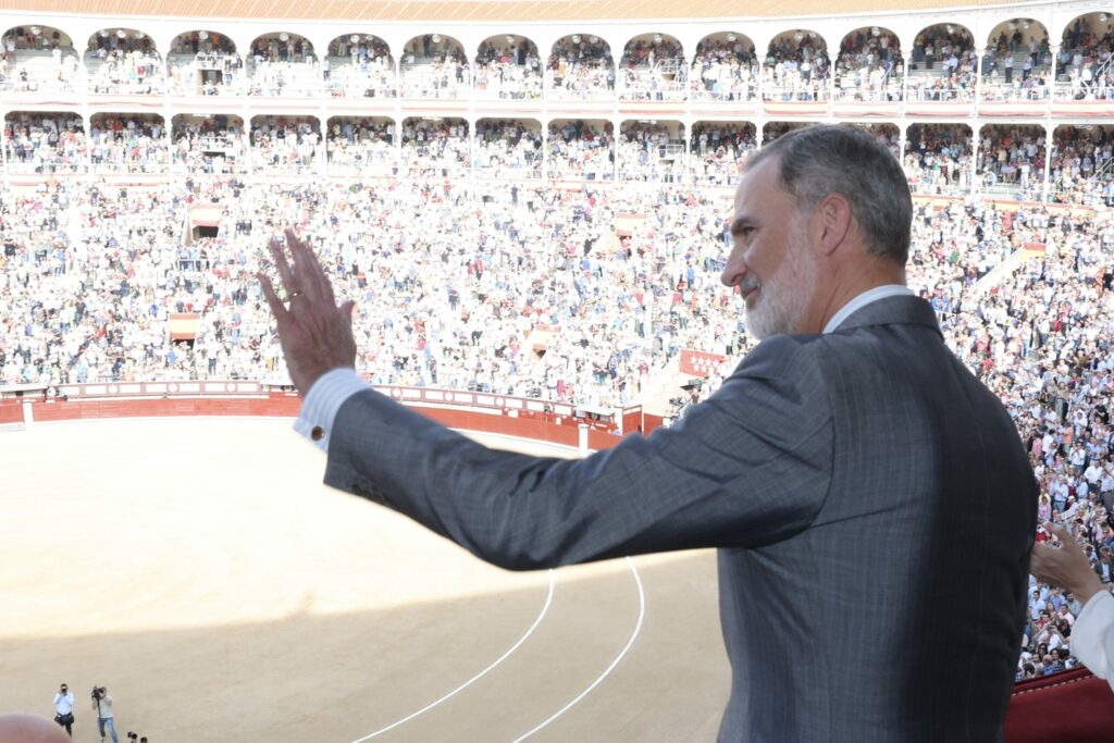 ASANDA califica de "desprecio a la ciudadanía" la asistencia del Jefe del Estado a la Corrida de la Prensa